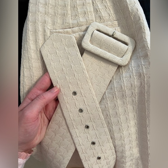 Cream trousers from zara - Picture 6 of 8